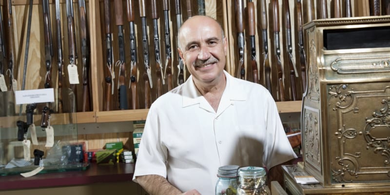 feel confident with guns and gun stores